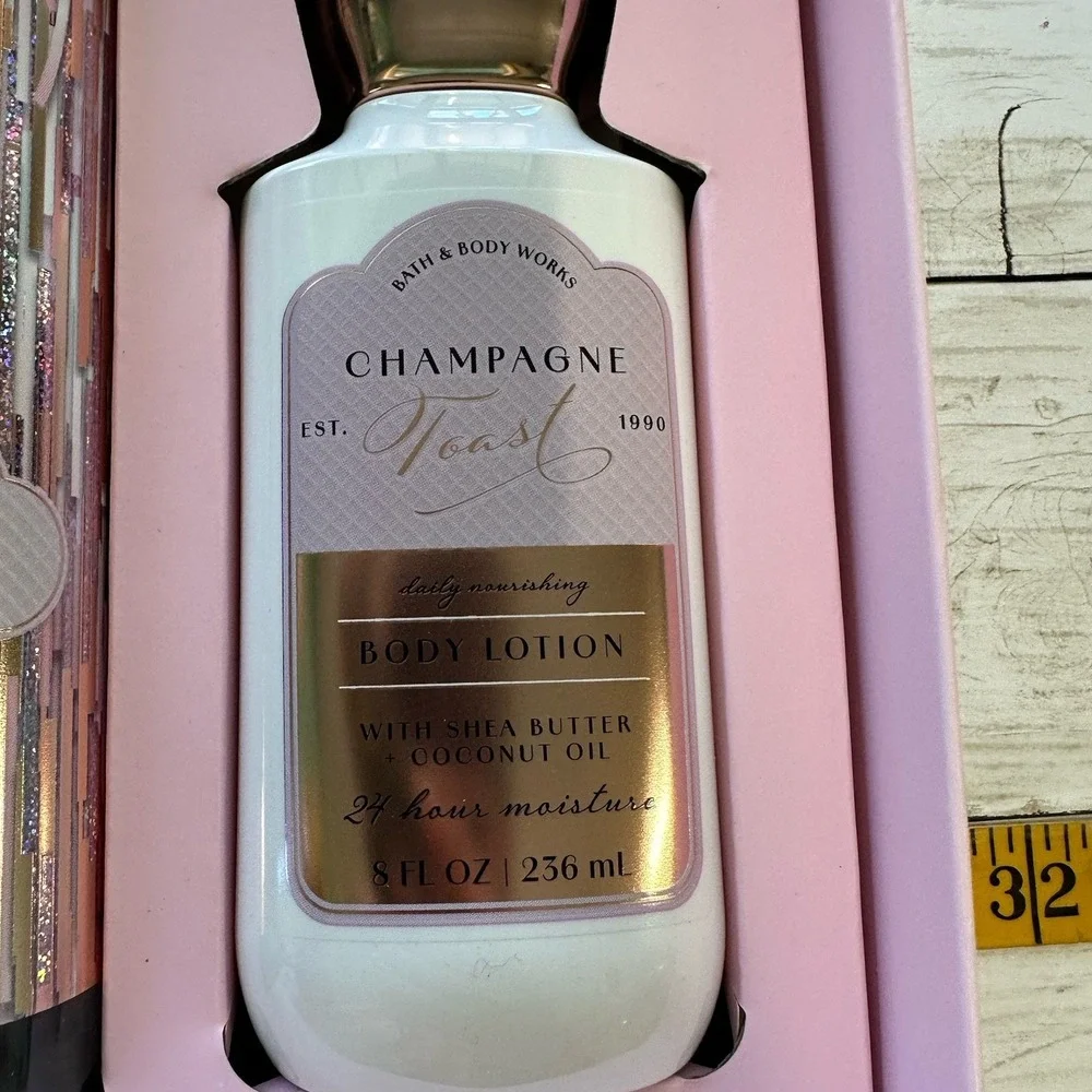 Bath Body Works Champagne Toast‎ Gift Set